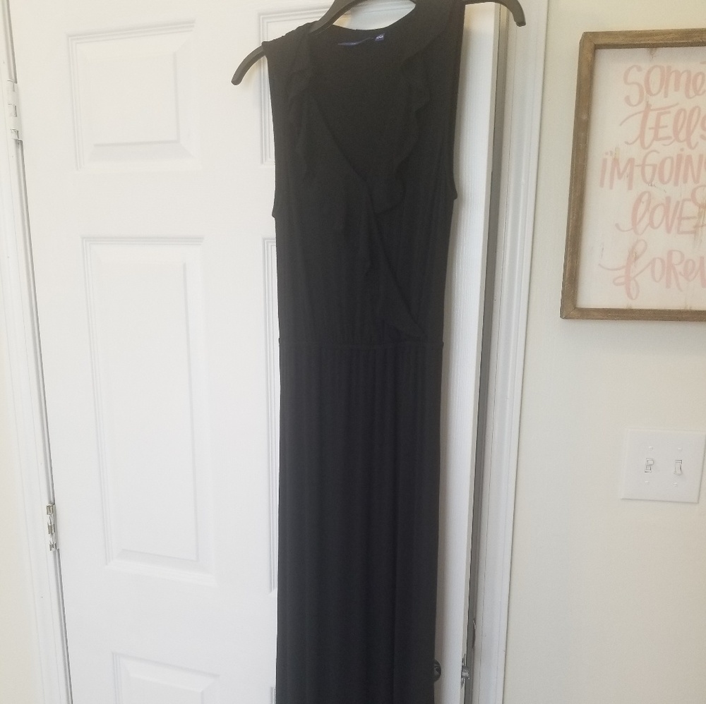 EUC APT 9 SZ M BLACK MAXI DRESS